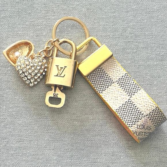 Louis Vuitton Lock & Key Set #315 w/ a  Damier Loop Keychain and Heart Charm - Picture 1 of 7